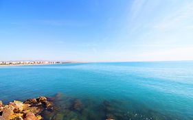 Global Properties, Practico Apartamento En Puerto De Sagunto Cerca De La Playa